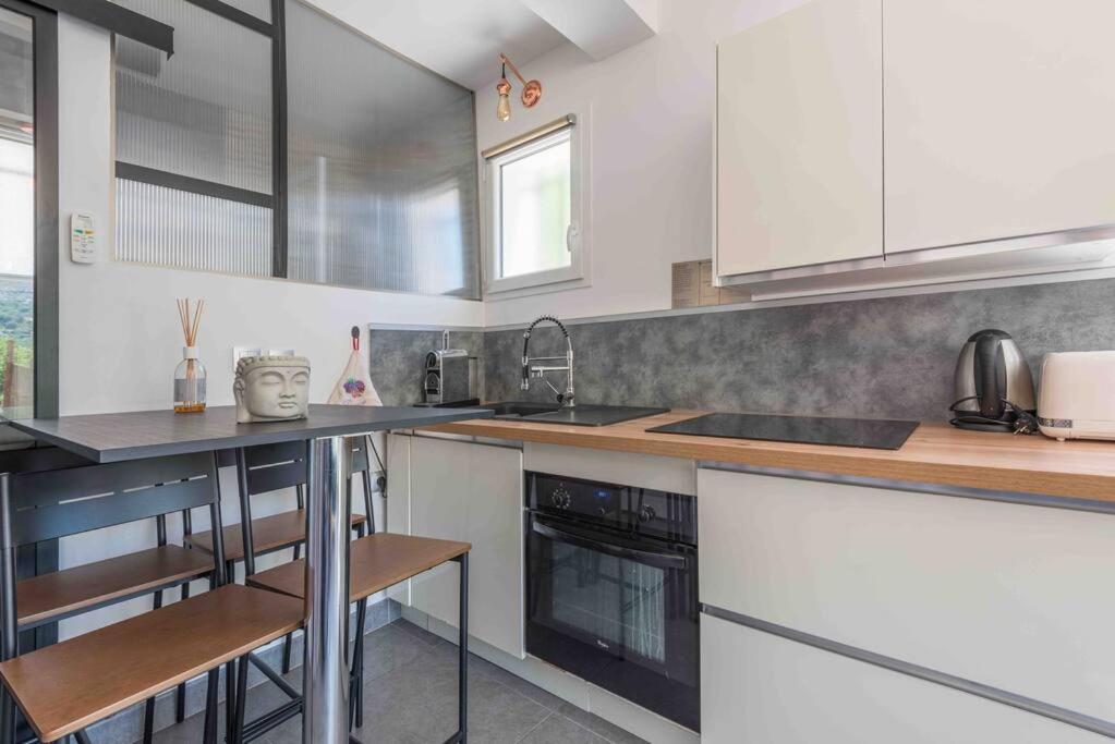 Aux Studio Sous Les Oliviers Netflix Et Disney Plus Contes  Extérieur photo