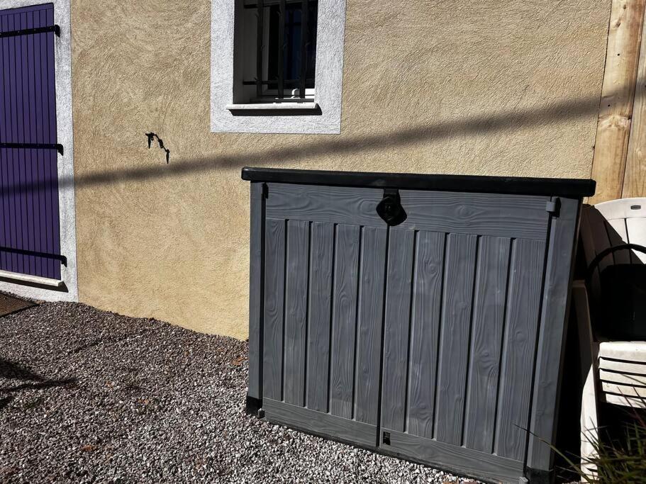 Aux Studio Sous Les Oliviers Netflix Et Disney Plus Contes  Extérieur photo